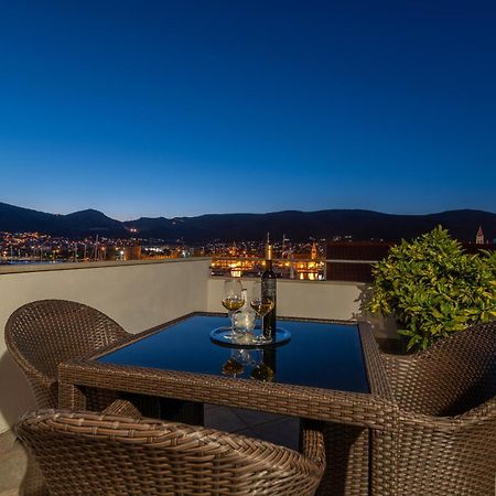 Apartments Orlic Trogir Exterior photo