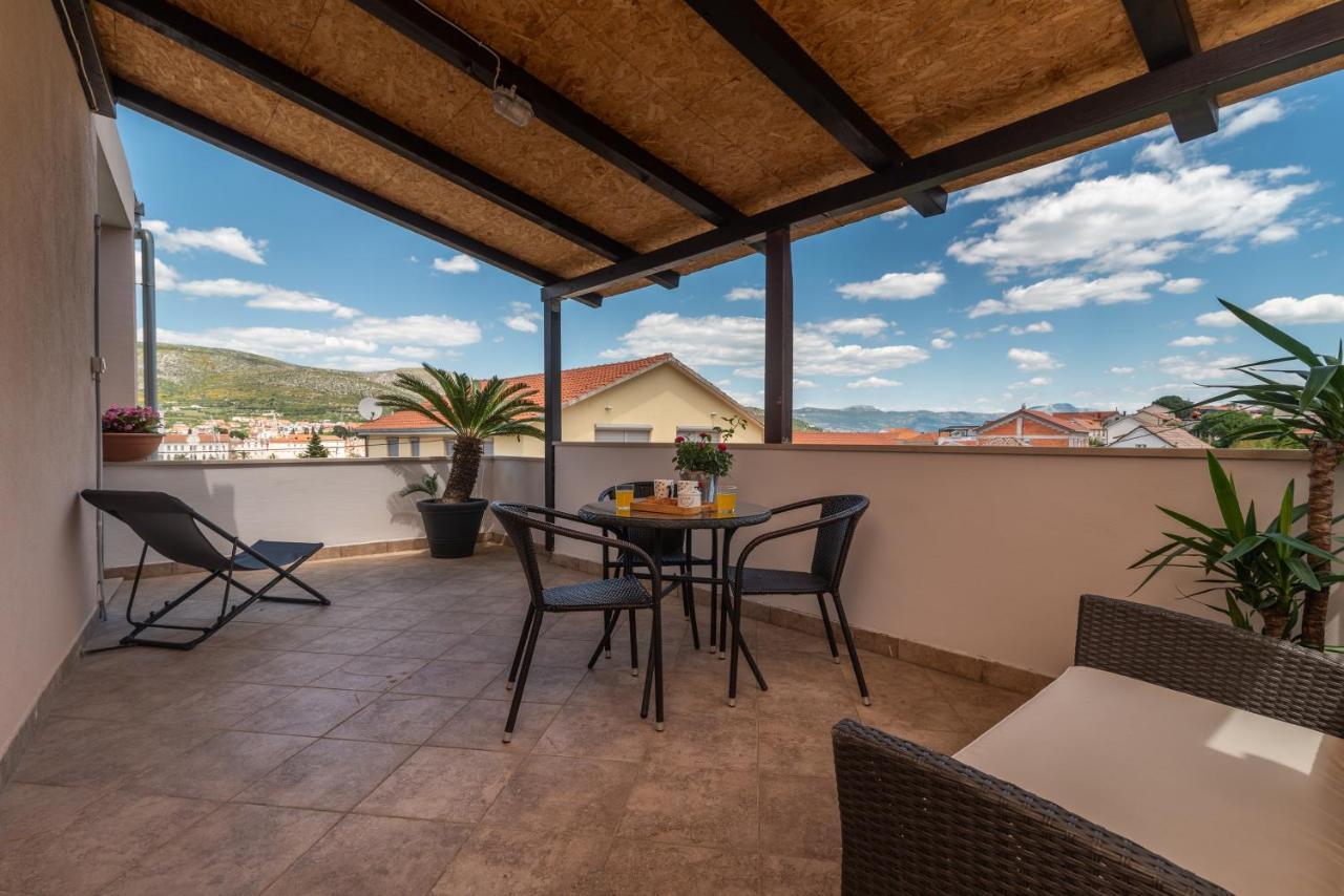 Apartments Orlic Trogir Exterior photo